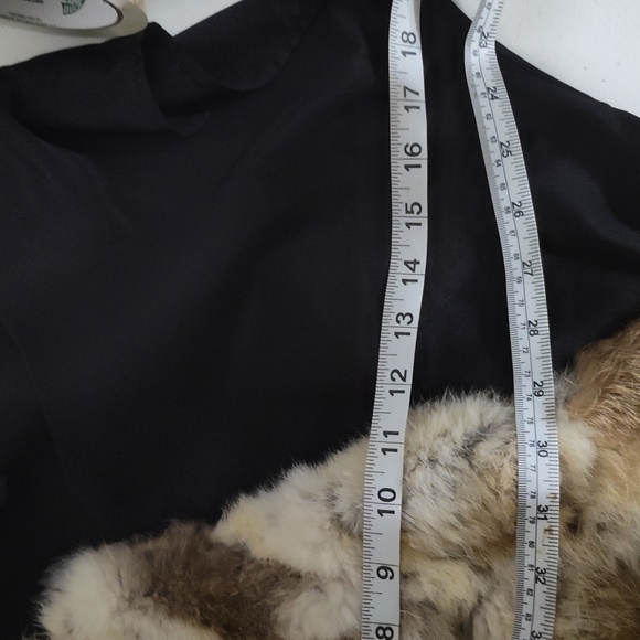 Boundary & Co black dress with rabbit fur size extra small with pockets no belt - Picture 8 of 9
